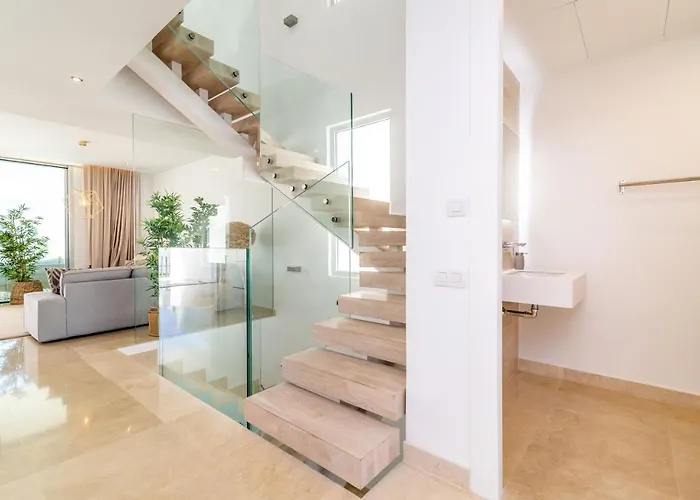 Casa Views - La De Holiday home *