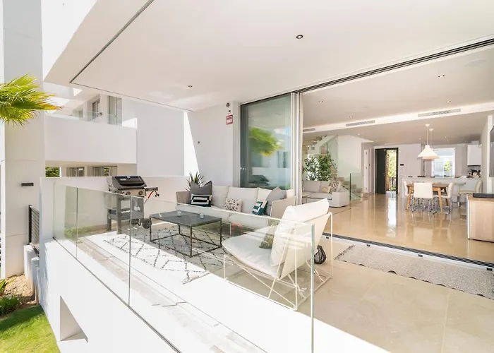 Casa Views - La De Holiday home